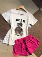 Костюм футболка BEAR белая и малиновые шорты D31