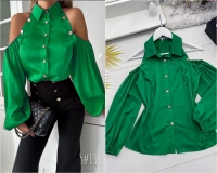 Блузка с открытыми плечами зеленая A133