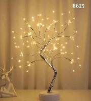 Светильник в форме декоративного дерева